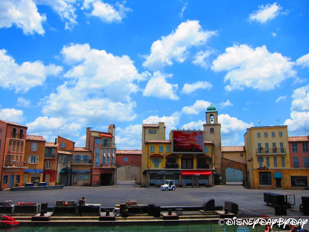 Hollywood Studios Lights, Motors, Action Extreme Stunt Show