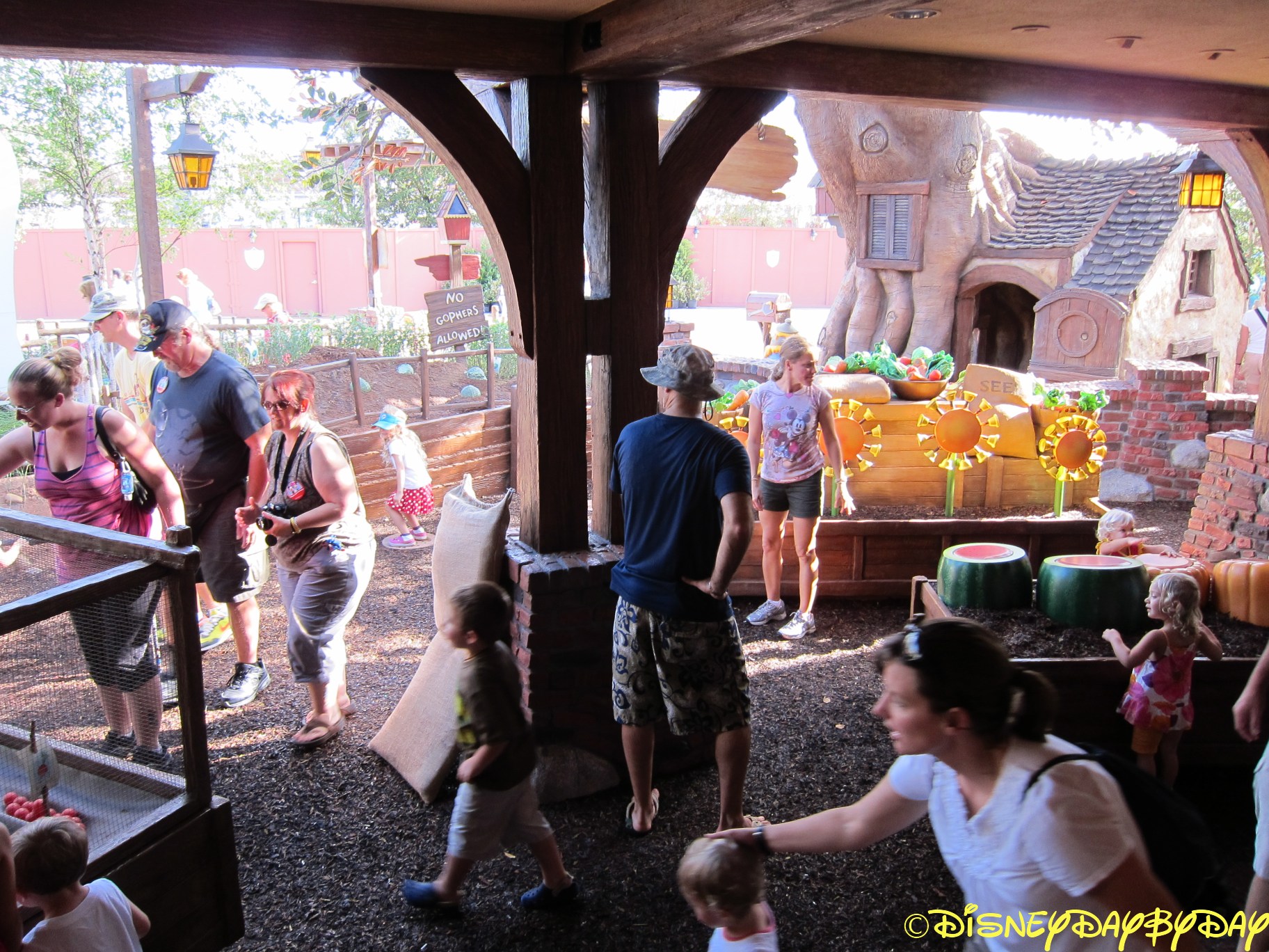 Magic Kingdom: Many Adventures of Winnie the Pooh | DisneyDayByDay